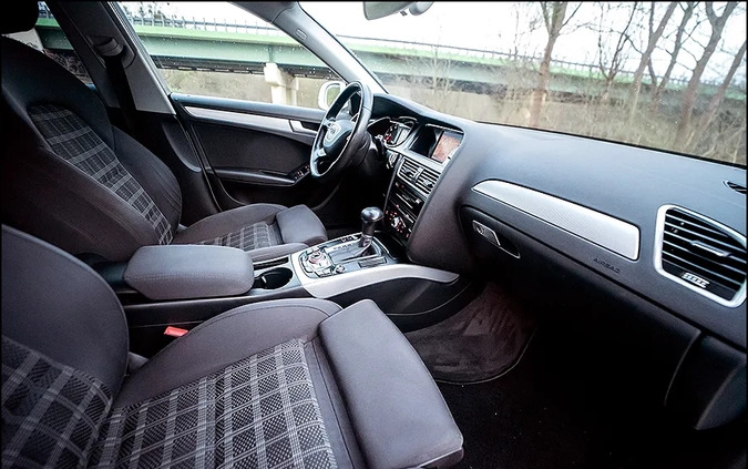 Audi A4 cena 38999 przebieg: 240000, rok produkcji 2013 z Kolonowskie małe 667